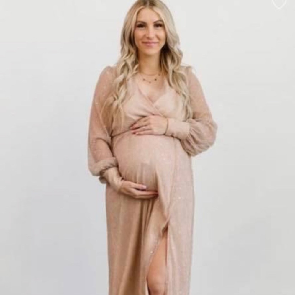 Abigail dress from Baltic Born. It’s a size large but would fit an XL best.